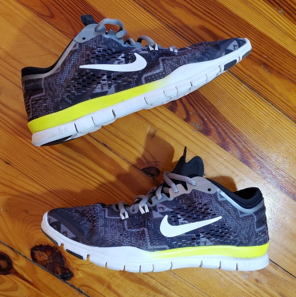 EUC Sexy Nike FREE 5.0 Aztec Running Sneakers